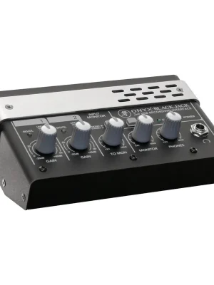 Oblíbený MACKIE Blackjack