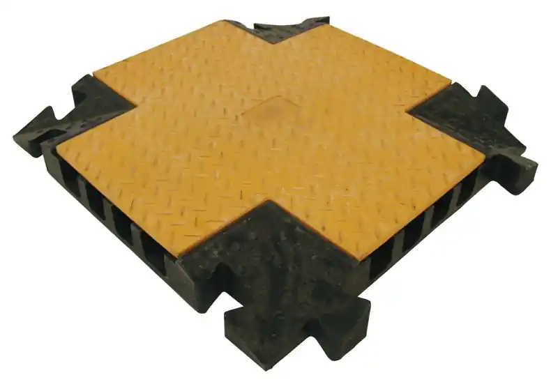 Eurolite kabelový most - kříž 550 x 550 x 60 mm, 4-kanálový Oblíbený