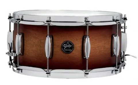 Oblíbený Snare drum Renown Maple